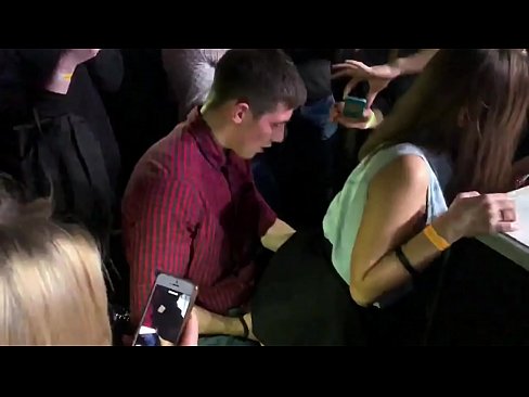 ❤️ Prawdziwy seks w rosyjskim klubie nocnym. 18-letnia rosyjska dziewczyna w odbycie i pochwie fucked w klubie nocnym ️❌ Beautiful porn at us ☑